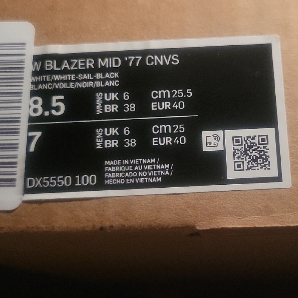 Nike Blazer Mid '77 CNVS - White and Black